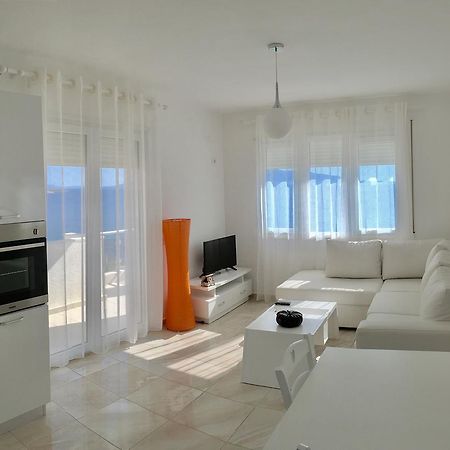 White Residence Apartament Sarandë 外观 照片