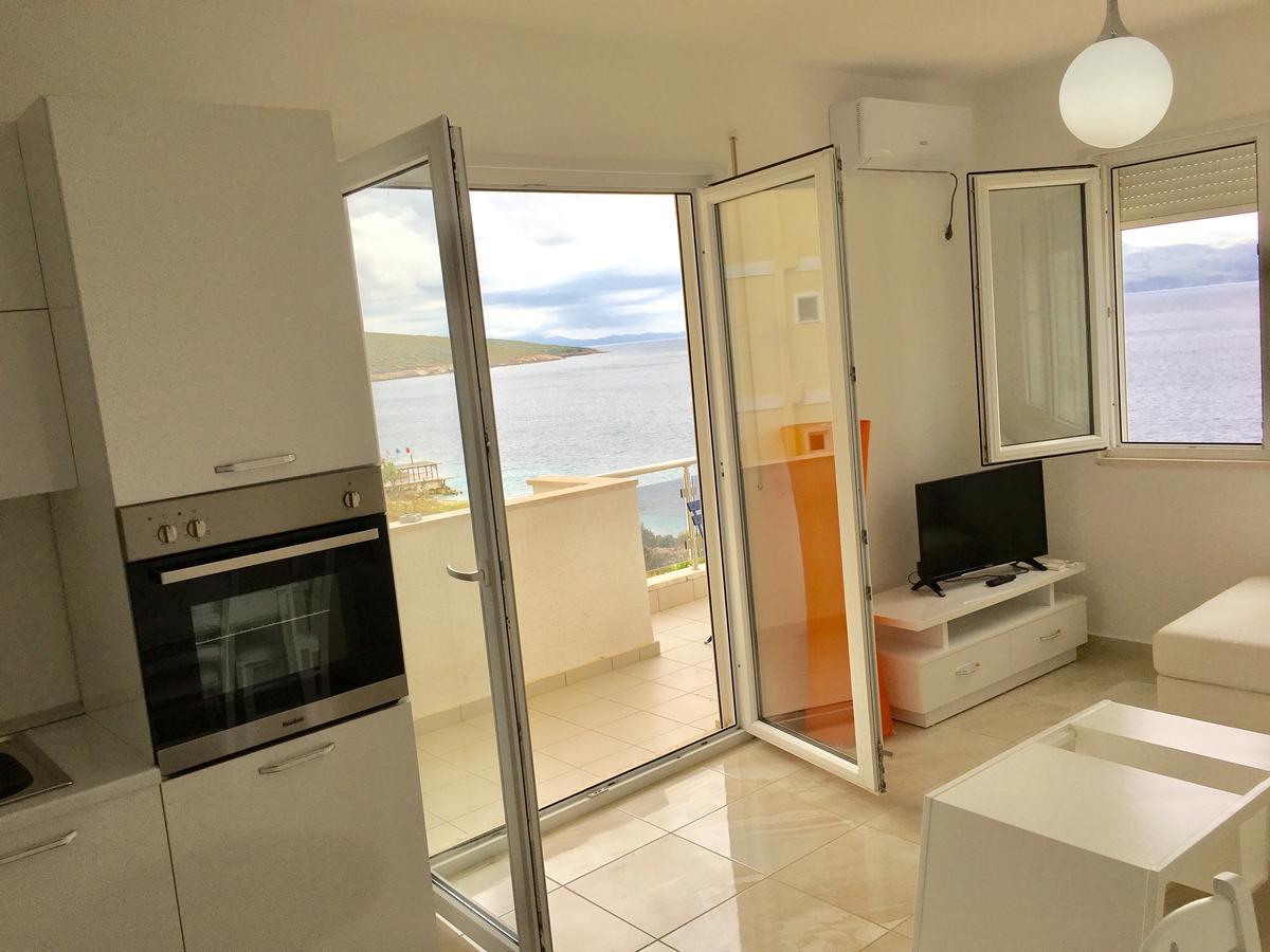 White Residence Apartament Sarandë 外观 照片