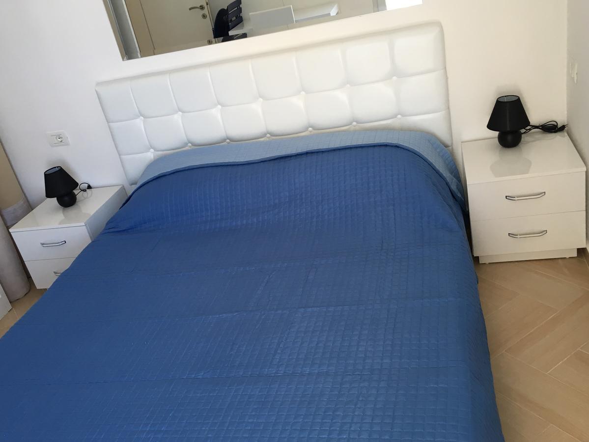 White Residence Apartament Sarandë 外观 照片