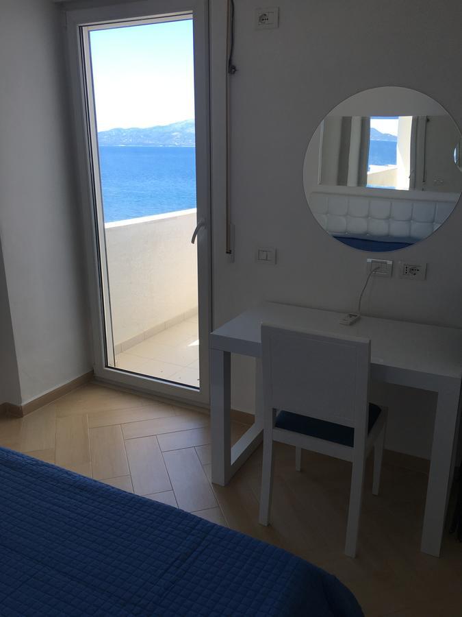White Residence Apartament Sarandë 外观 照片