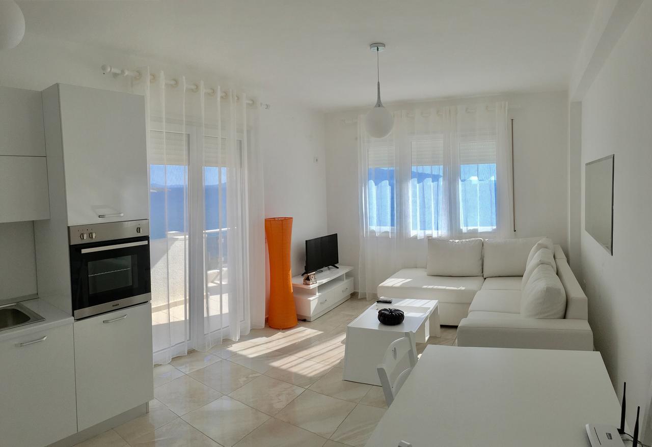 White Residence Apartament Sarandë 外观 照片