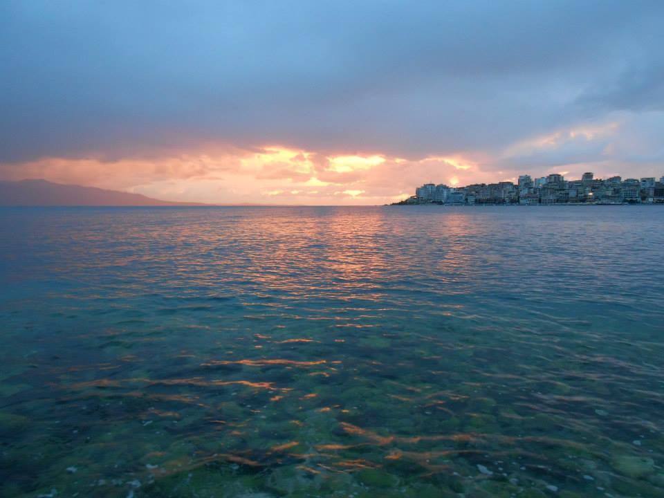 White Residence Apartament Sarandë 外观 照片